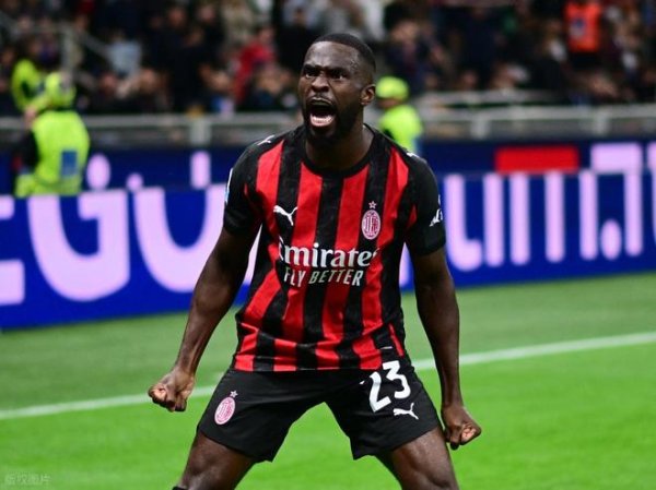 刺激夜: AC米兰2-1+登顶, 巴塞罗那2-1+登顶, 西班牙U20爆冷输球