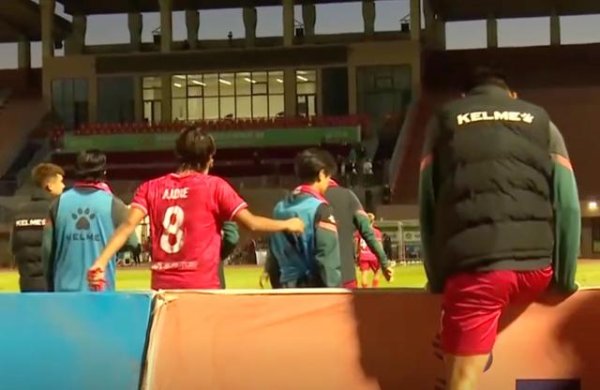 长春喜皆谈糊口：亚泰有4000万扶合手，他们吃肉咱们能不成喝汤