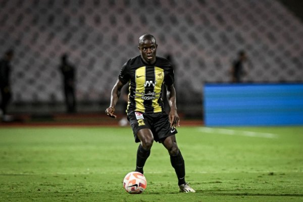 法媒：刻下契约明夏到期，法甲升班马巴黎FC渴慕签下34岁坎特