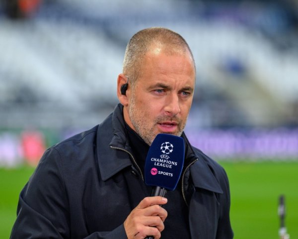 乔科尔：过去球迷对比赛全神灌输，咫尺我但愿球场碎裂使用手机