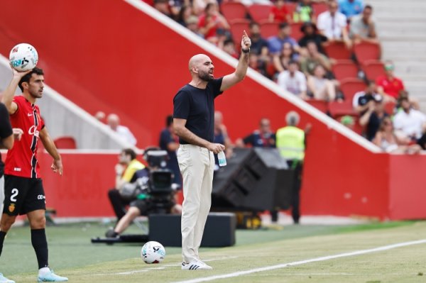 塞尔塔主帅：此次被判手球是咱们祸害，巴萨发达更好，与裁判无关