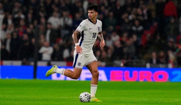 TA：奥赖利或担任英格兰主力；球队终于找到中场组织中枢：安德森