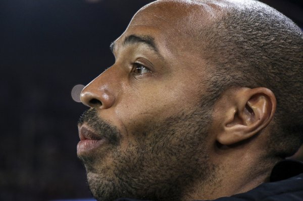 亨利：咱们齐希望阿森纳能再获取英超冠军，希望我不会乌鸦嘴