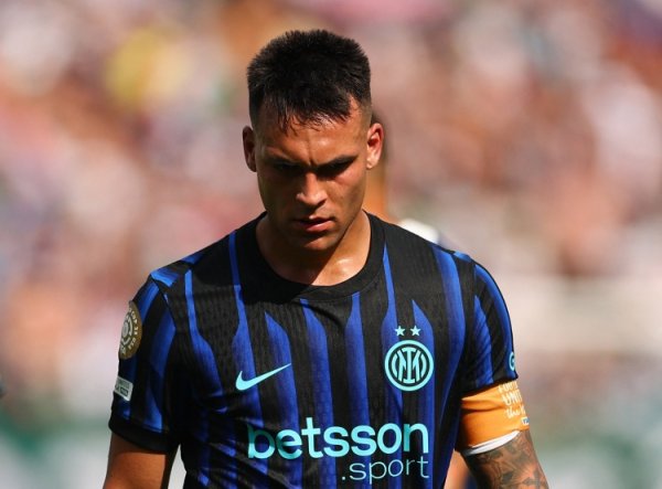 意天外：劳塔罗已提前从国度队复返米兰，参与全队的合练