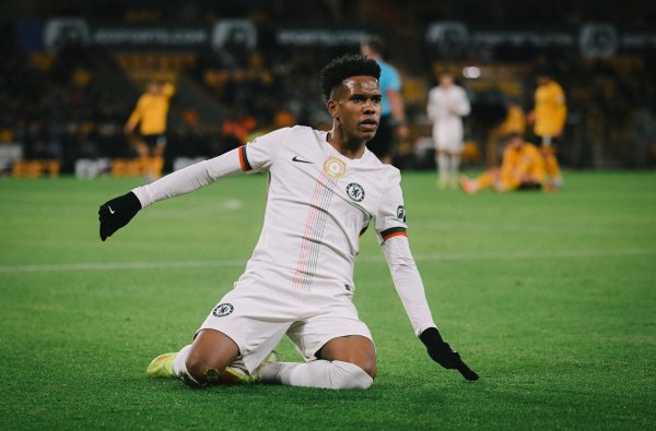 ESPN：切尔西很看好埃斯特旺，合计他将来三年有望进寰球前十