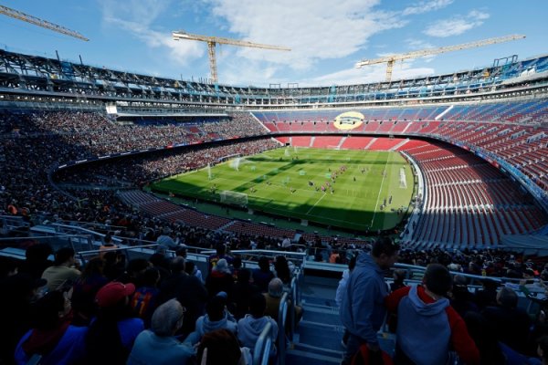 拉波尔塔：重返诺坎普盼望成真咱们回家了，奉献了精彩的足球盛宴